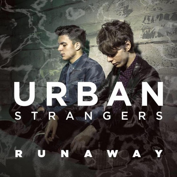 Classifica Singoli Italia 11 dicembre 2015 | Urban Strangers al primo posto, Adele in seconda posizione