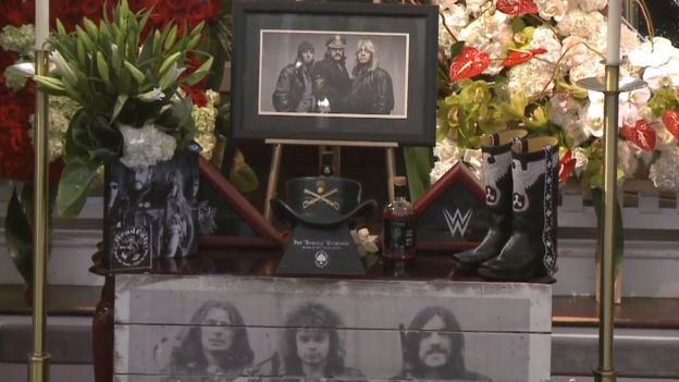 Lemmy: al funerale i ricordi di amici e colleghi