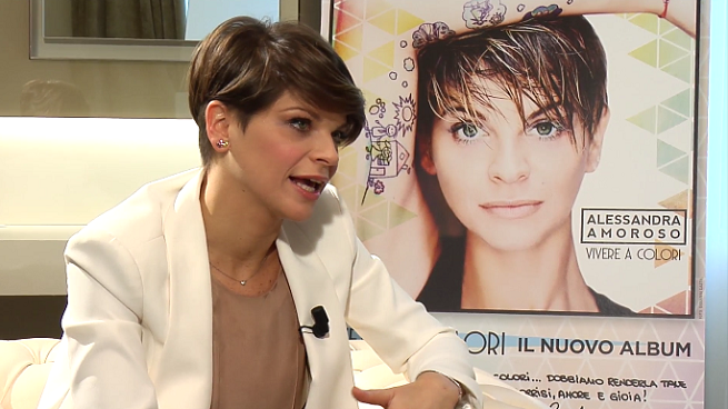 Alessandra Amoroso a Blogo: “Vivere a colori è un album spensierato e felice” (video)