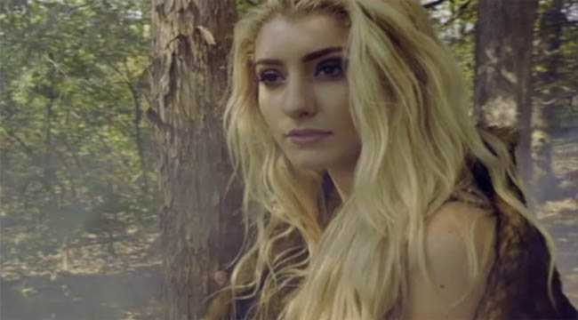 Electra Mustaine coverizza I Thought I Knew It All dei Megadeth