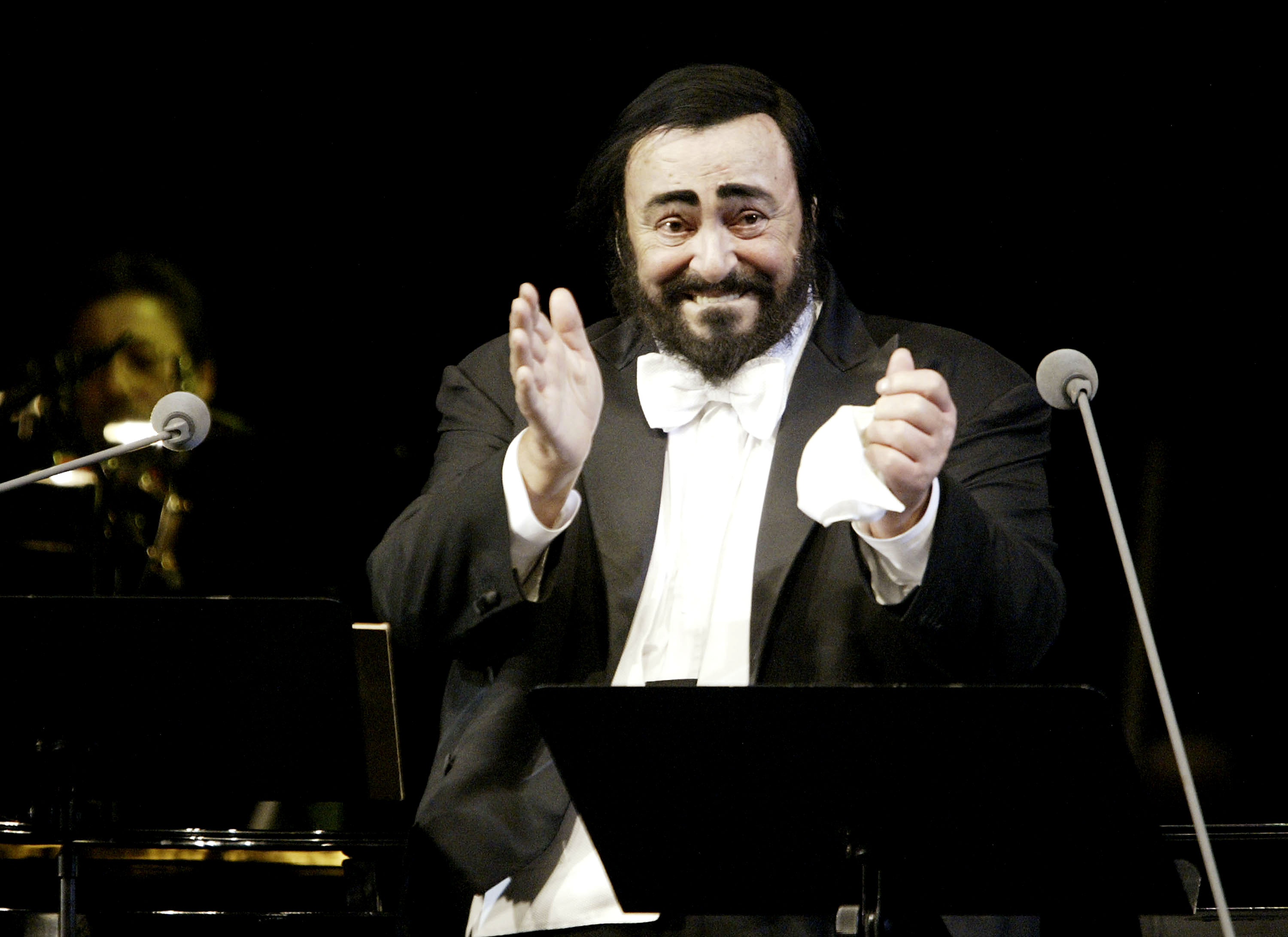 Unici, Luciano Pavarotti – Un mito semplice: su Rai Due l’omaggio al tenore