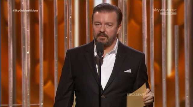 Golden Globes 2016, il monologo di Ricky Gervais (che si trattiene) – Video