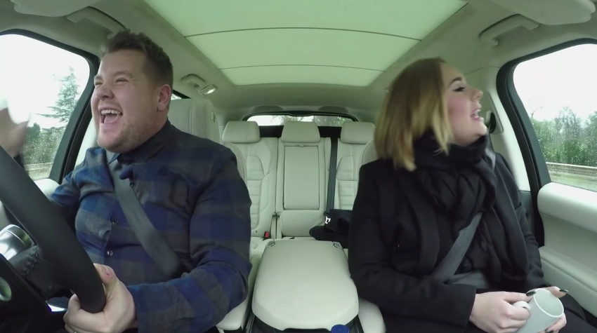 Adele, il karaoke in macchina con James Corden (Video)