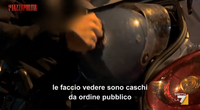 Piazzapulita, sequestrato servizio con poliziotto in anonimato. La redazione: “Così viene meno la tutela delle fonti”