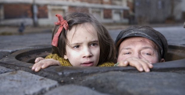Stasera in tv su Rai 3: “In Darkness” di Agnieszka Holland