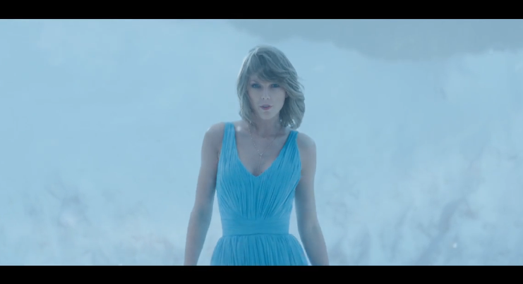 Taylor Swift, Out of the woods: testo, traduzione e video ufficiale