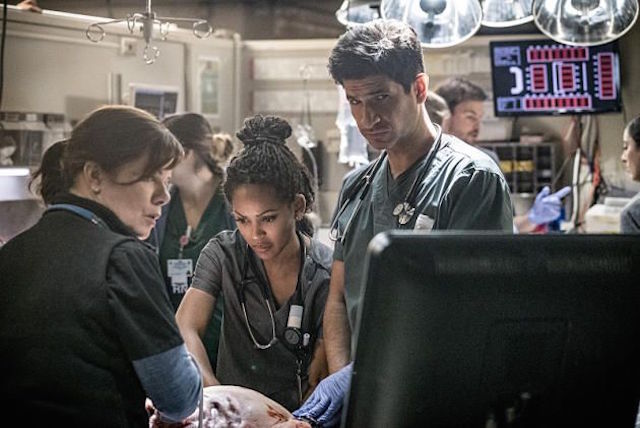Ascolti Tv Usa 21-26 febbraio: salgono Superstore e Code Black, scendono Limitless e Shades of Blue