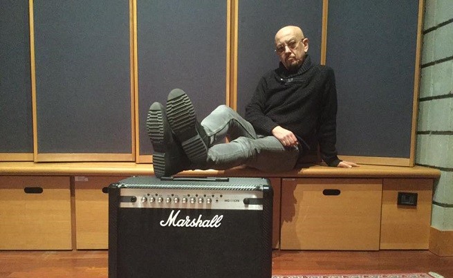 Enrico Ruggeri – ‘A Canzuncella: testo e video esibizione 11 febbraio