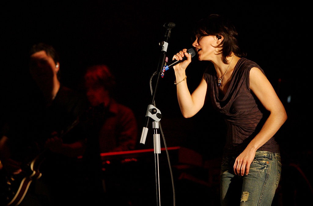 Aspettando Sanremo, Elisa – Luce (Testo e video)