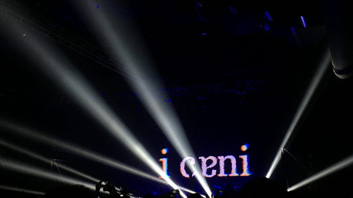 I Cani + Calcutta, il live report del concerto all’Atlantico di Roma, 23 febbraio 2016