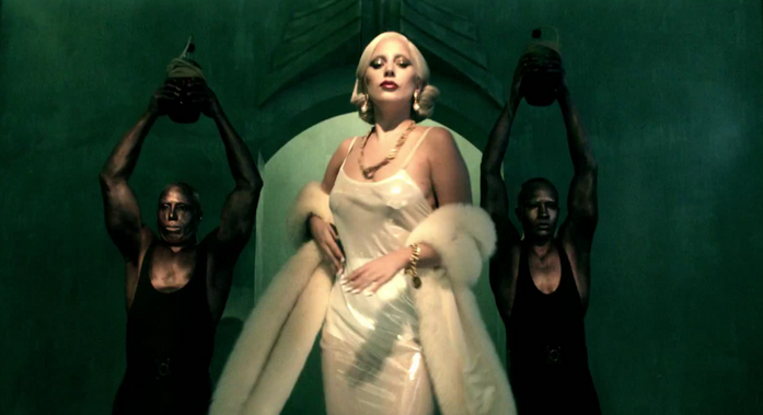 Super Bowl 2016, Lady Gaga canta l’inno nazionale [video]
