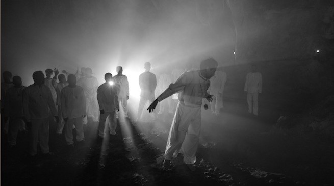 A Lullaby to the Sorrowful Mystery: recensione in anteprima del film in Concorso a Berlino 2016