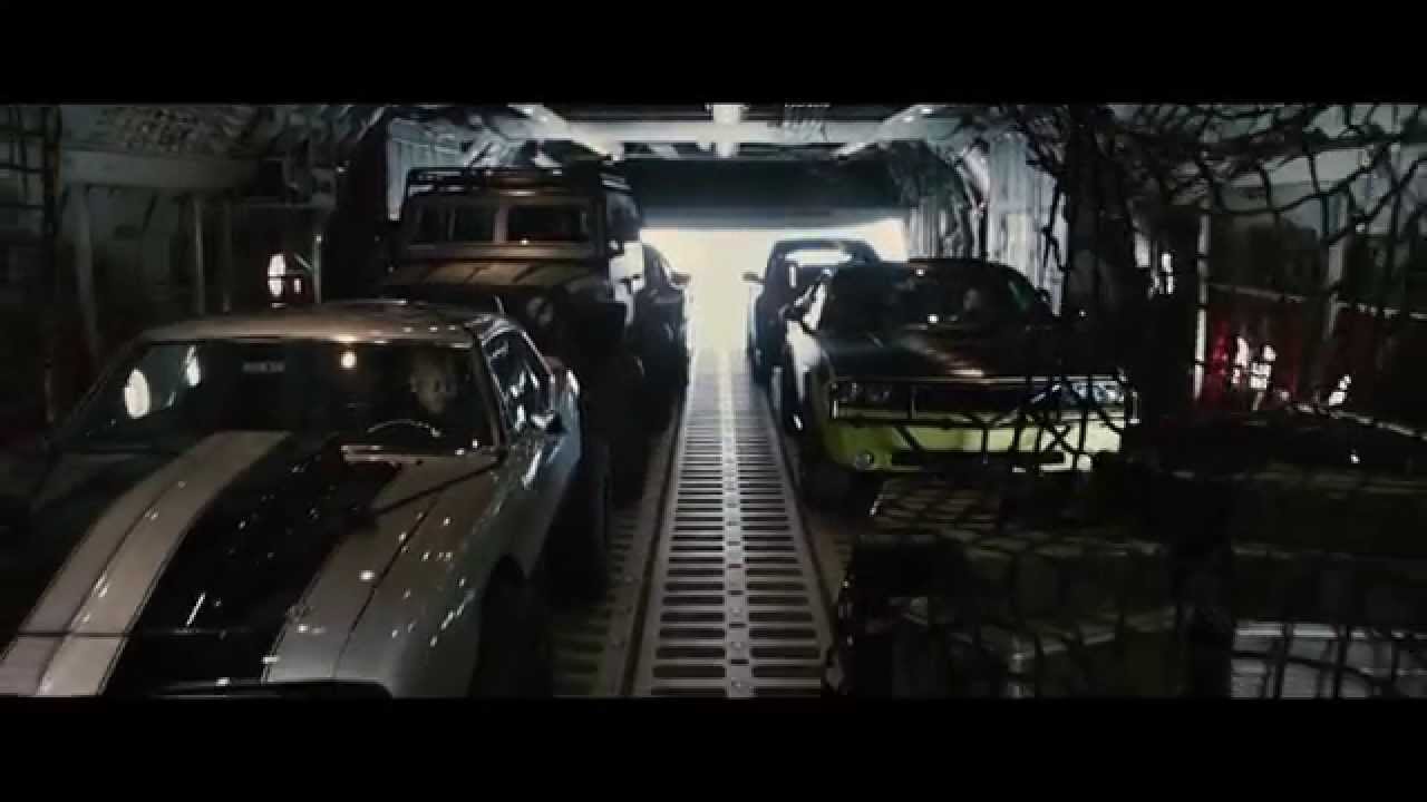Fast & Furious 7 – Scena del film in italiano “Lancio dall’aereo”