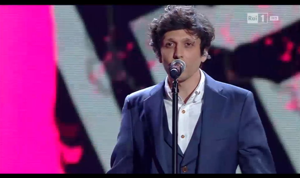 Sanremo 2016 – Ermal Meta, Odio le favole: testo della canzone e video esibizione 12 febbraio