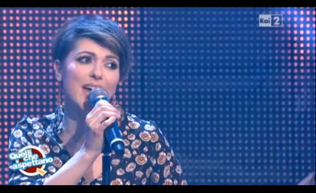 Quelli che il calcio, Simona Molinari canta le canzoni di Sanremo 2016 e Mr Paganini (Foto e Video)