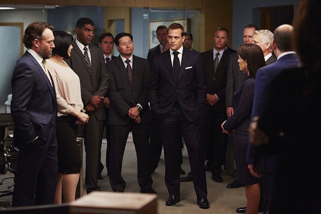 Suits, la quinta stagione su Premium Stories: Harvey e Mike contro problemi non solo professionali
