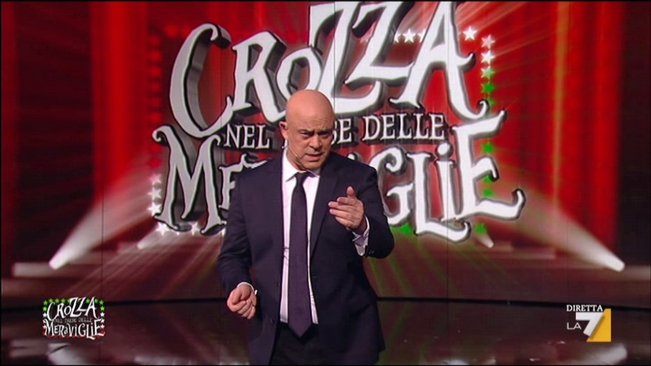 Crozza nel Paese delle Meraviglie 2016, diretta 18 marzo: tutte le imitazioni, torna De Luca, Germe Disoia superstar