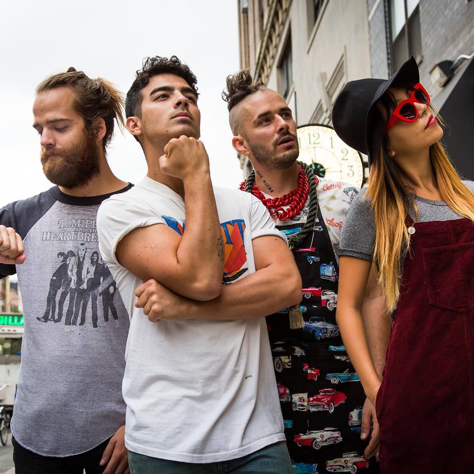 DNCE, Cake By The Ocean: testo, traduzione e video