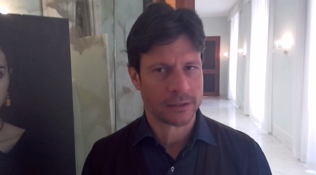 Andrea Sartoretti a Blogo: “Francesco Rebecchi è un personaggio in cerca della verità. Con questa serie, speriamo di aver fatto qualcosa di diverso”