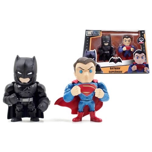 Batman v Superman: le action figures Jada Toys di Batman, Superman, Wonder Woman e Aquaman