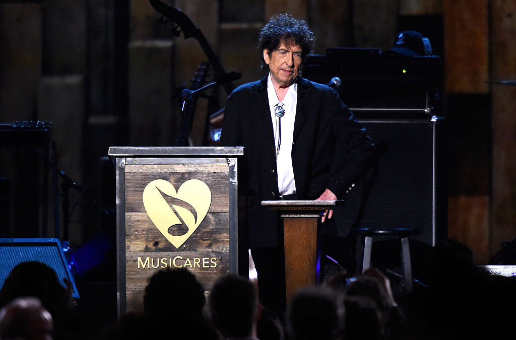 Bob Dylan, nuovo album Fallen Angels e tour 2016?