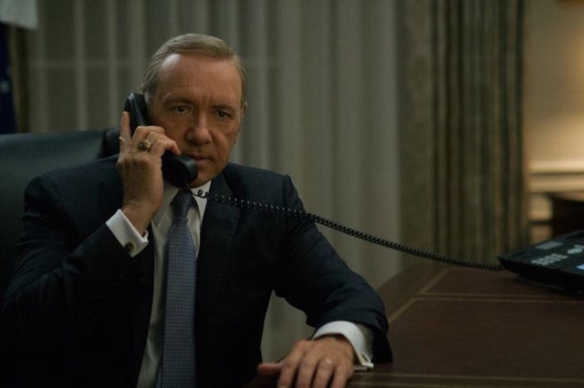 House of Cards, la quarta stagione su Sky Atlantic. Ma Frank Underwood scrive: “Su Netflix Italia è una mia priorità”