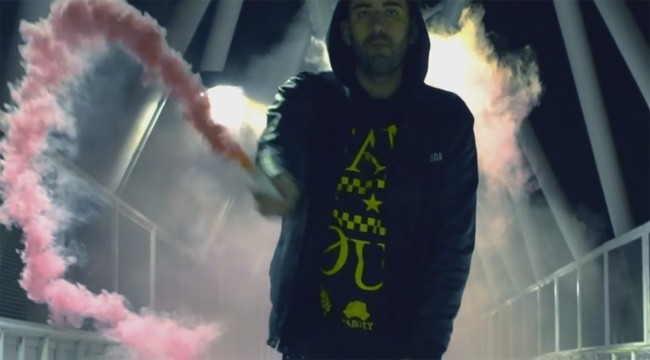 Jack The Smoker, Burial: testo e video ufficiale