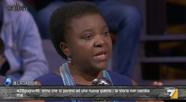 La Gabbia, cori razzisti in studio per Cecile Kyenge