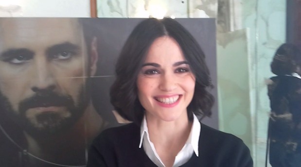 Romina Mondello a Blogo: “Emma Borghi è un personaggio dalle tinte forti. In questi anni di assenza, ho fatto molto teatro”