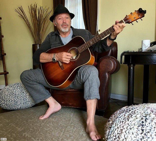 Vasco Rossi, Il blues della chitarra sola è il nuovo singolo: testo e video