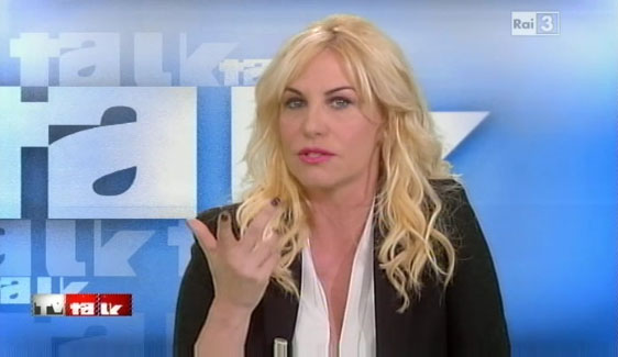 Antonella Clerici a Tv Talk risponde a Blogo: “Ti Lascio una Canzone? Mi spiace per come è stato trattato”