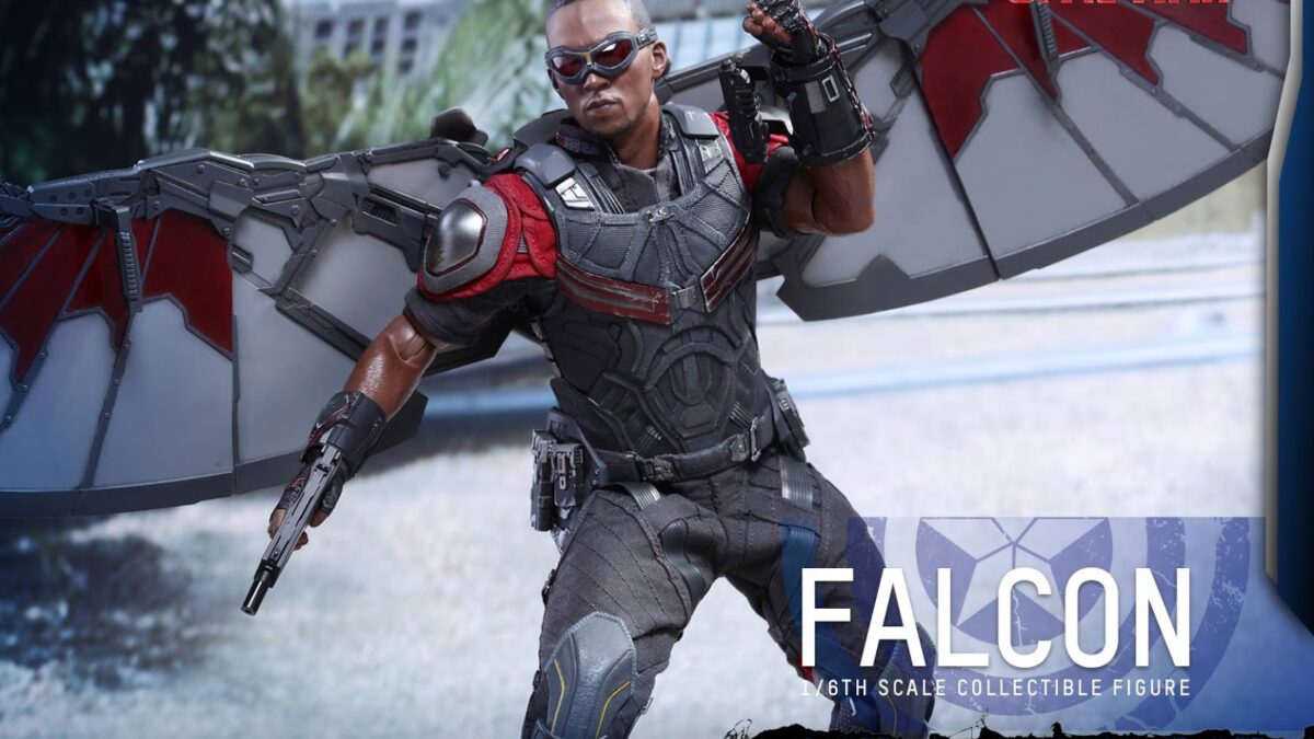 Captain America: Civil War – nuova action figure di Falcon by Hot Toys