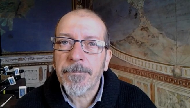 Dario Vergassola a Blogo: “Su Sky Arte scelto perché brutto. Kilimangiaro? Non c’era spazio per la satira”(VIDEO)