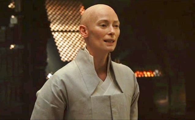 Doctor Strange: Marvel risponde al controverso casting di Tilda Swinton