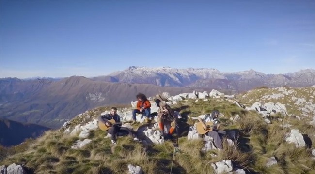 Doro Gjat, Zenit: testo e video ufficiale