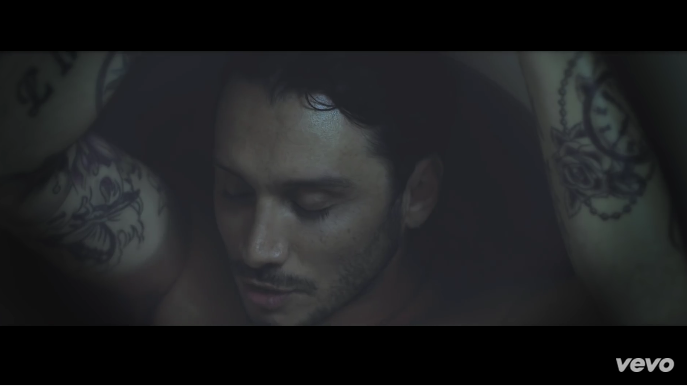 Fabrizio Moro, Sono anni che ti aspetto: testo e video ufficiale