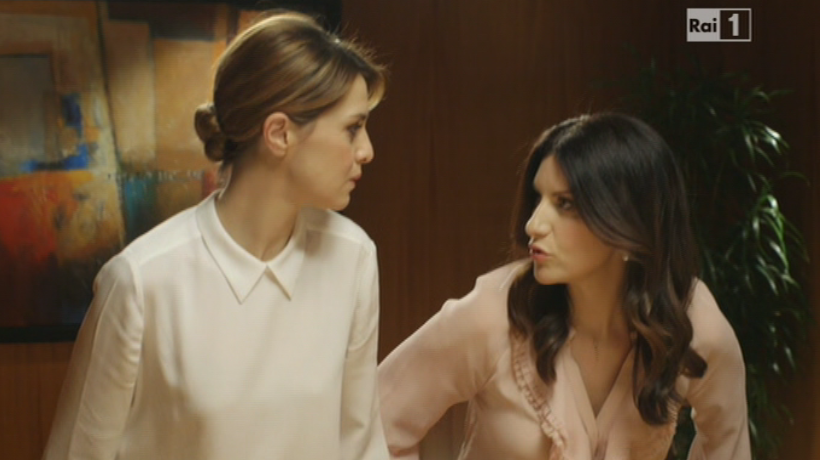 Laura e Paola, le foto della prima puntata