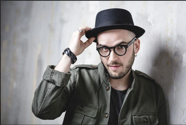 Paolo Simoni a Blogo: “‘Noi siamo la scelta’ è un grido generazionale, occorrerebbe una rivoluzione poetica”