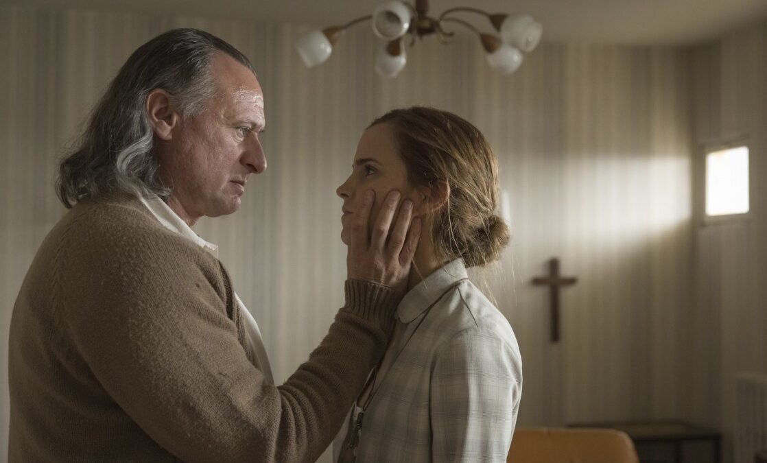 Colonia: clip in esclusiva e foto del film con Emma Watson
