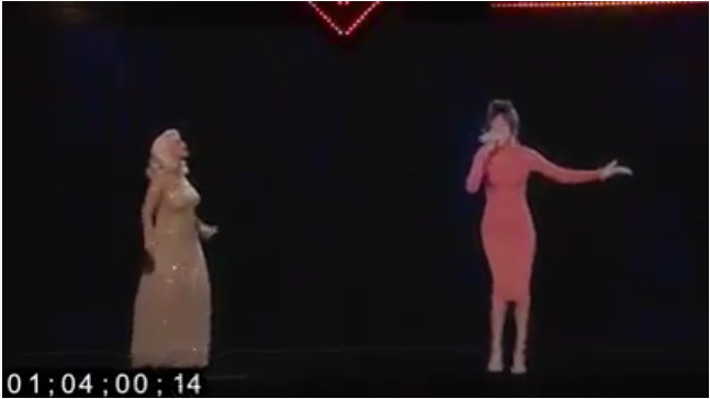Christina Aguilera duetta con l’ologramma di Whitney Houston ma l’esibizione non andrà in onda [video]