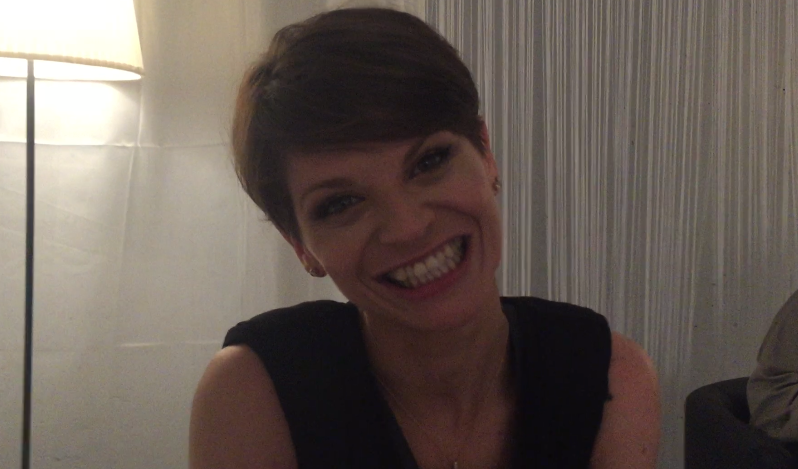 Alessandra Amoroso a Blogo: “Quella che sono oggi è grazie alla gente. Coach ad Amici? Potrei fare la consigliera!” [video]