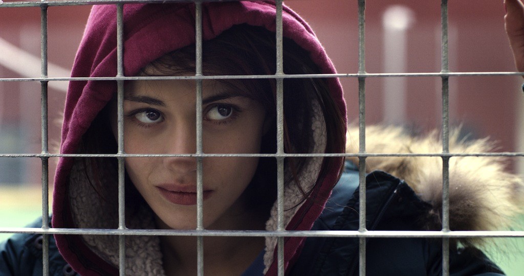 Fiore: trailer, clip e video intervista al regista Claudio Giovannesi