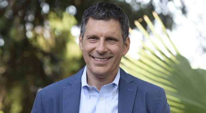 Fabrizio Frizzi a Blogo: “Caduta Libera qualche anno fa volevo farlo io, L’Eredità ha perso una sola volta” (VIDEO)