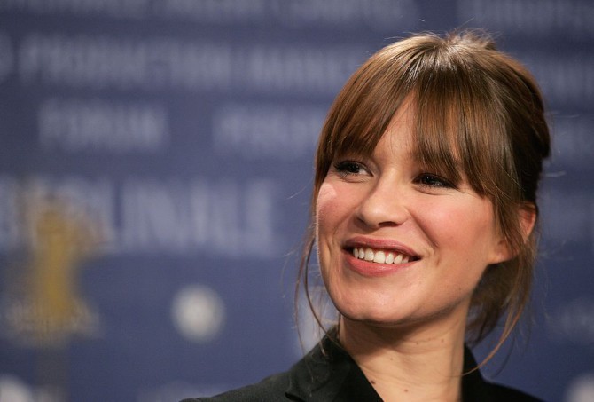 Serie TV, novità: Franka Potente in Dark Matter, Epix adatta Get Shorty