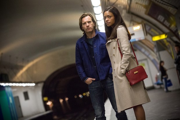 Il traditore tipo: due clip in italiano dello spy-thriller con Ewan McGregor