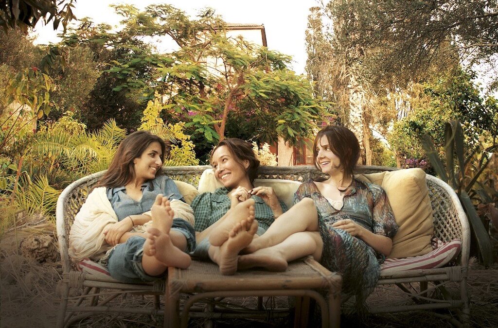 La casa delle estati lontane: trailer italiano e locandina del film di Shirel Amitaï