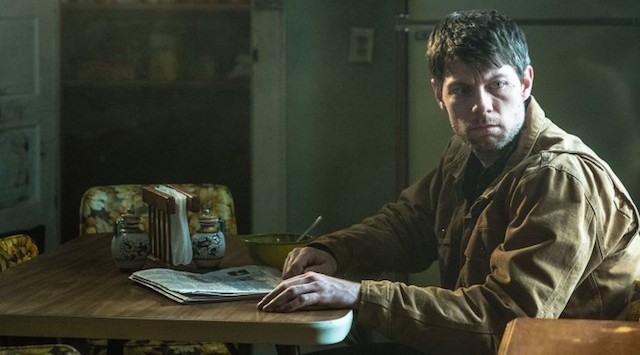 Outcast, il primo episodio live su Facebook