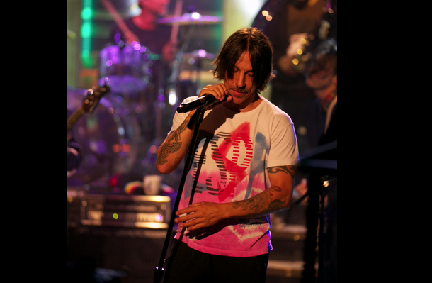 Red Hot Chili Peppers, concerto annullato: Anthony Kiedis ricoverato in ospedale
