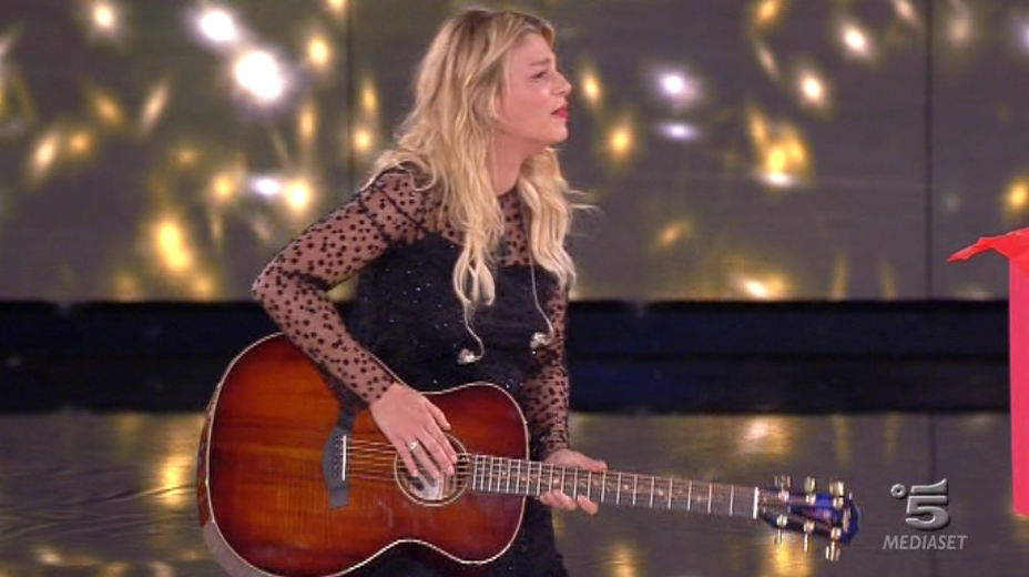 Amici 2016, Emma riceve gli auguri di compleanno più belli di sempre