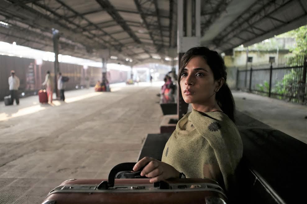 Tra la terra e il cielo: clip esclusiva e trailer italiano